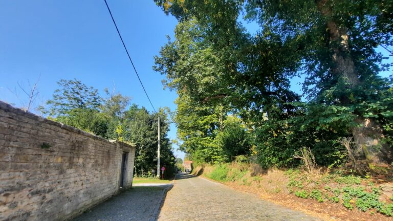 Urbanisme à Beauvechain : entre slogan et réalité, les tensions s’aggravent